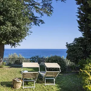 Casa Araucaria Imperia